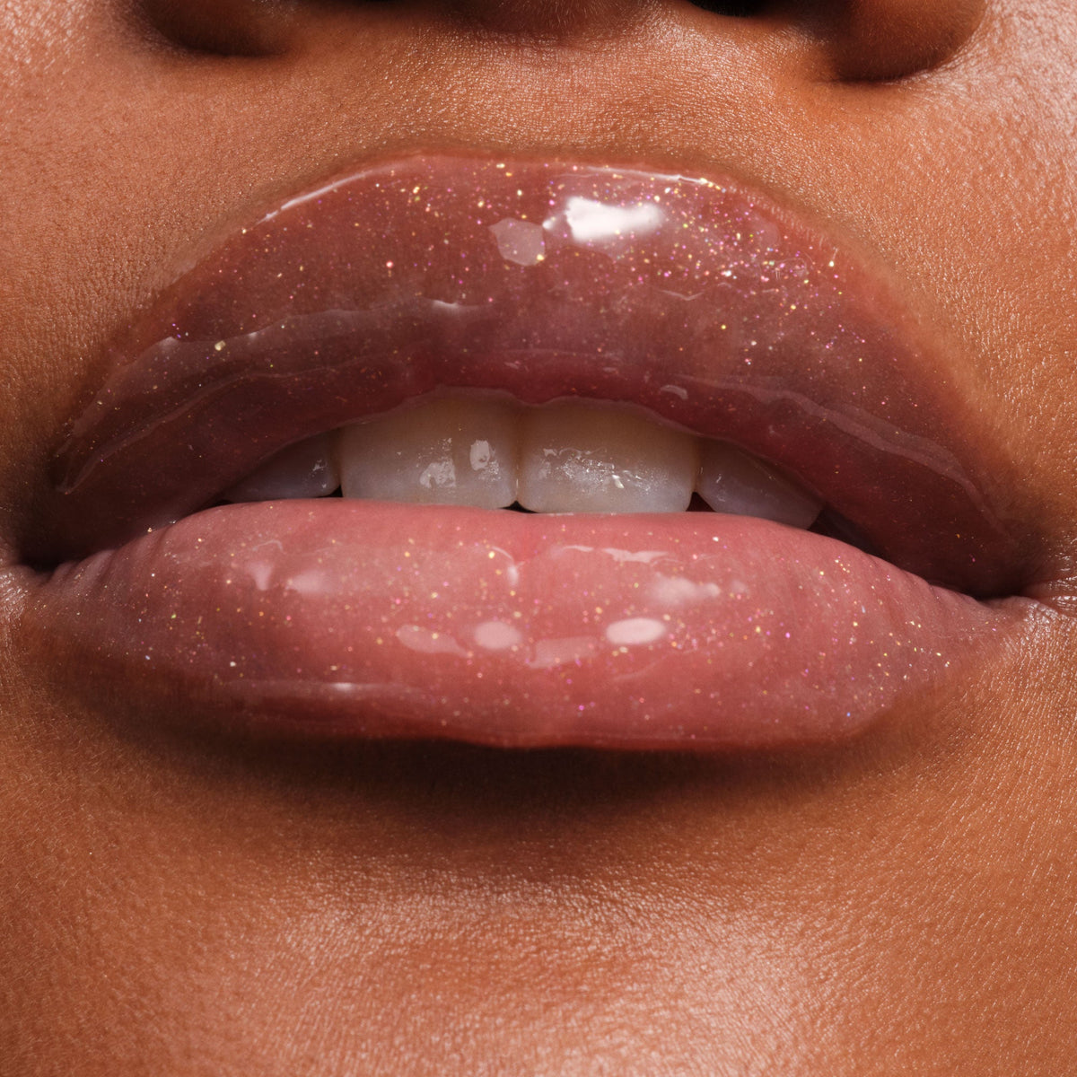 phyto-glow-lip-balm-shimmer-stardust-e3 NATR-10131-Phyto-Glow-Lip-Hover-Stardust.jpg